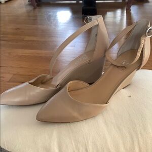 Sole Society Women's Tan Wedge Shoes